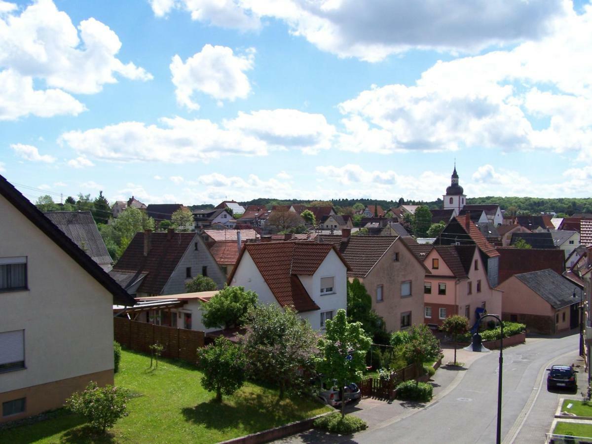 Bea'S Monteurzimmer Seckach Eksteriør bilde